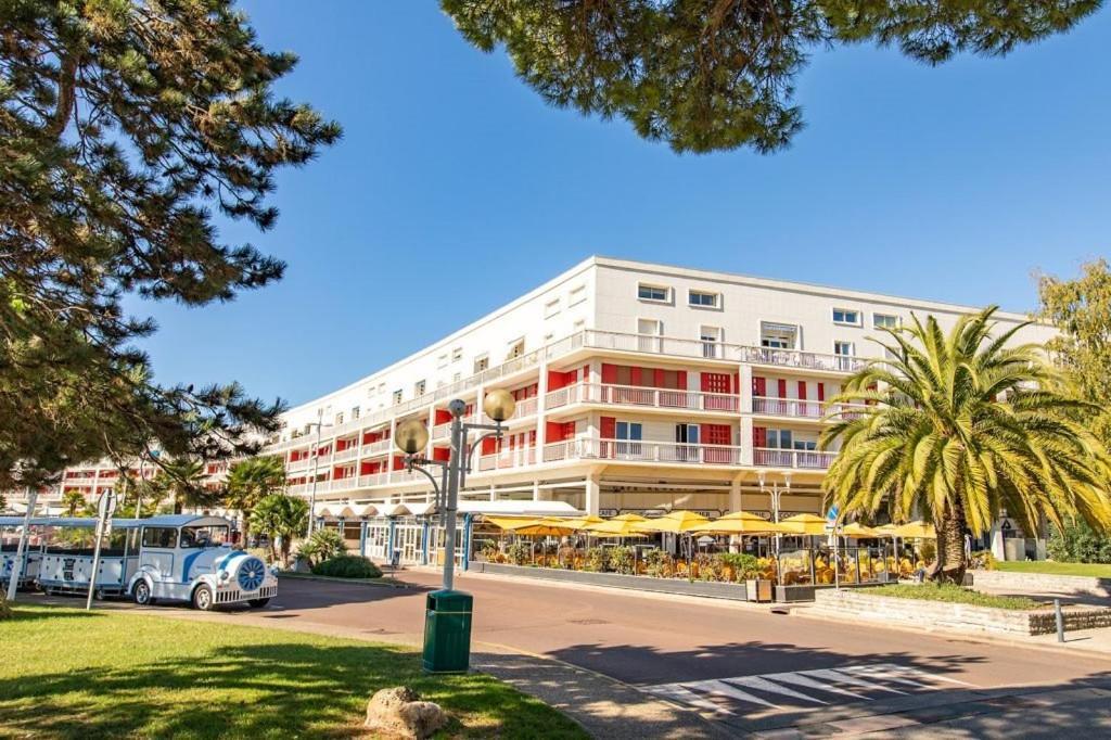 Royan - APPARTEMENT au coeur du CENTRE-VILLE - PLAGE à 200m SEULEMENT Exterior foto